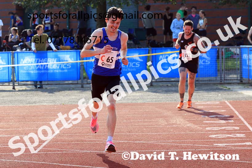 Mens 6 Stage Relay, 2024 Northern Mens 6 and Womens 4 and Youngsters Relays, Stanley Park, Blackpool.  Photo: David T. Hewitson/Sports for All Pics